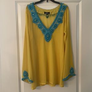 Gorgeous kareenas beach cover in size small